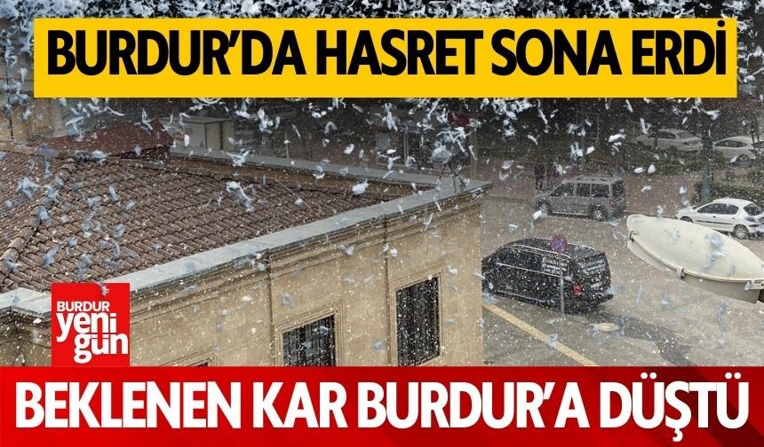 Burdur'da Hasret Sona Erdi! Beklenen Kar Burdur'a Düştü