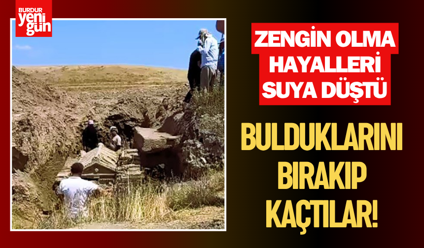 Tarlayı kazarak buldukları lahdi bırakıp kaçtılar